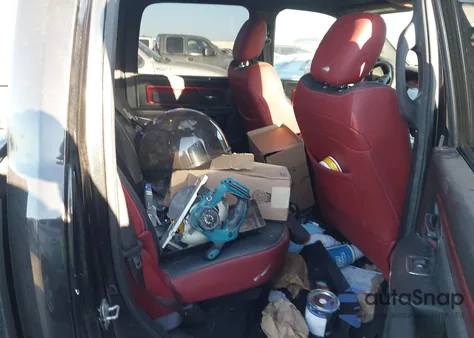 2015 Ram 1500 Rebel из США, поврежденный, VIN 1C6RR7YT5FS785785